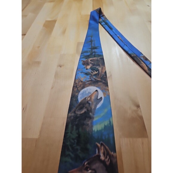 Ralph Marlin & Company 'Wolf' (Vintage 90s Howling Wolf Necktie/Tie/Neckwear) - Picture 4 of 12
